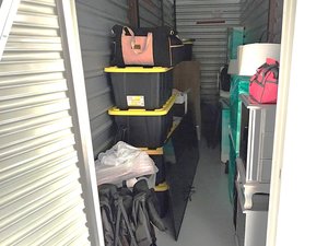 5 x 15 storage unit in Orlando, FL