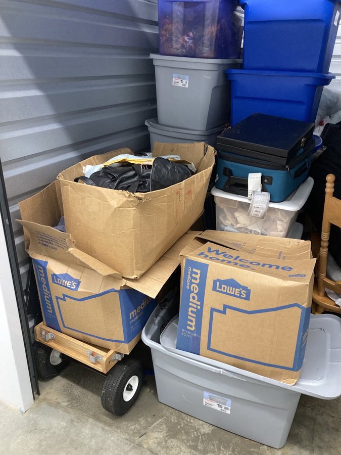 10 x 10 storage unit in Buckley, WA