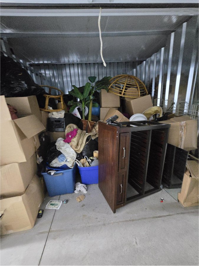 10 x 10 storage unit in West Hartford, CT