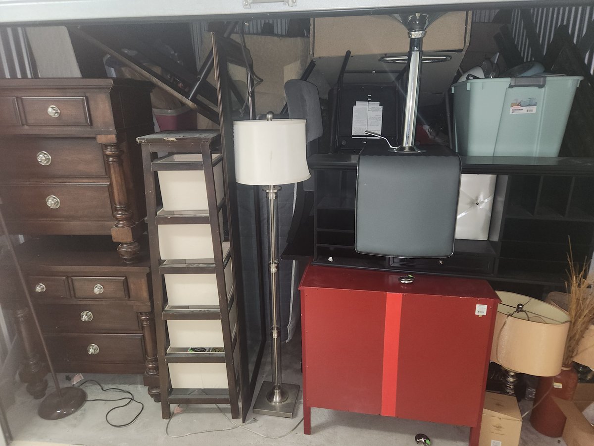 10 x 10 storage unit in Poughkeepsie, NY
