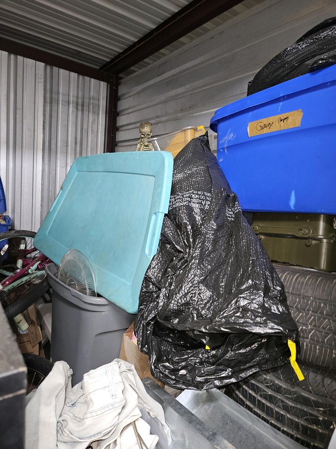 10 x 10 storage unit in Albuquerque, NM
