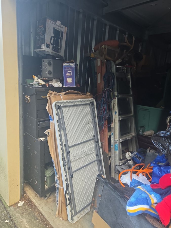 10 x 15 storage unit in Lancaster, PA