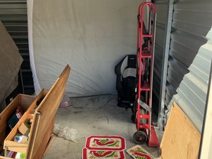 10 x 10 storage unit in Lancaster, PA