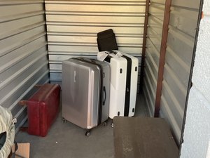 5 x 10 storage unit in Tucson, AZ