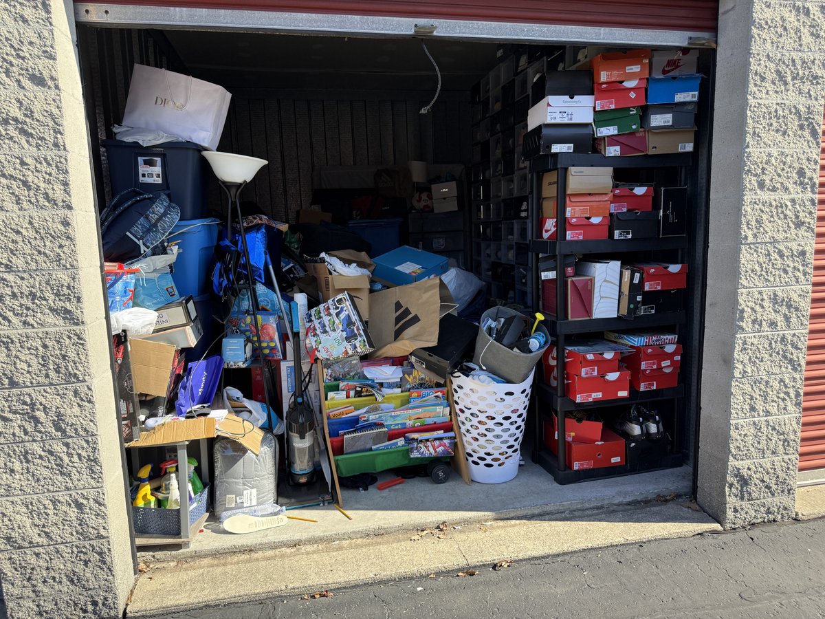 10 x 15 storage unit in Novi, MI