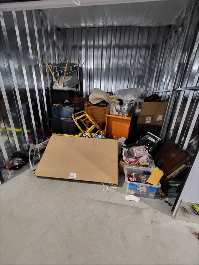10 x 10 storage unit in Rocky Hill, CT