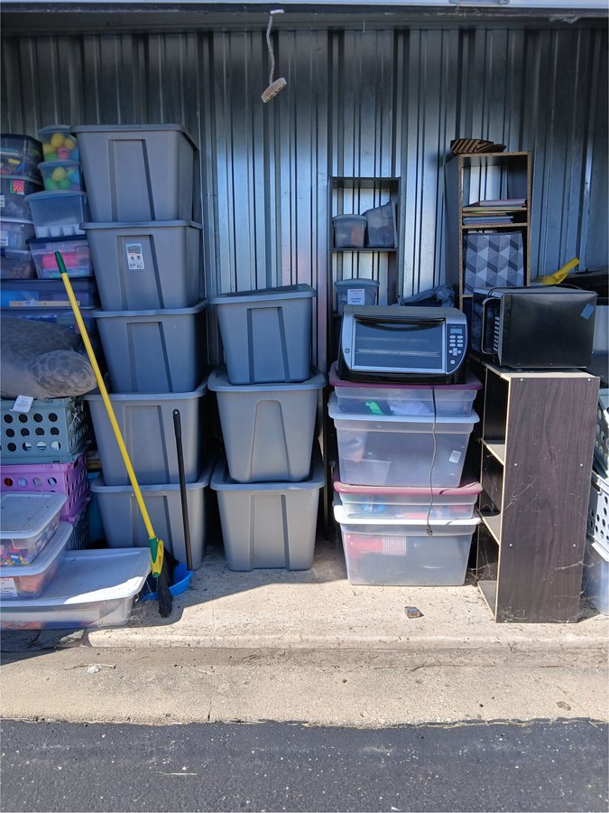 5 x 10 storage unit in Oswego, IL