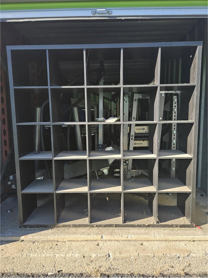 10 x 20 storage unit in Hackensack, NJ