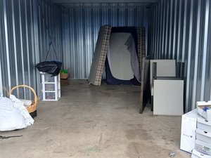 10 x 20 storage unit in Oswego, IL