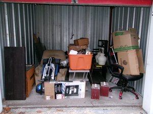 10 x 10 storage unit in Brookfield, CT