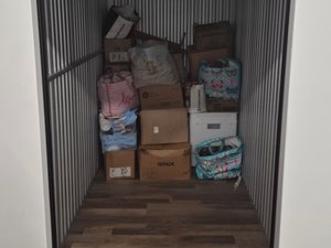 5 x 10 storage unit in Warwickr, RI