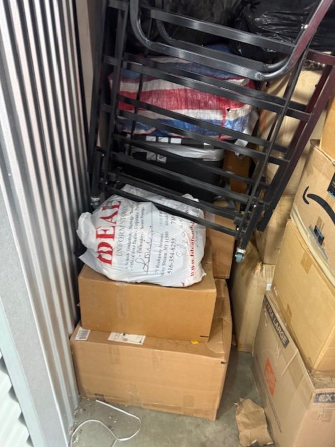 4 x 10 storage unit in Brooklyn, NY