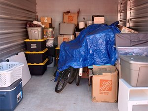 10 x 15 storage unit in North Aurora, IL