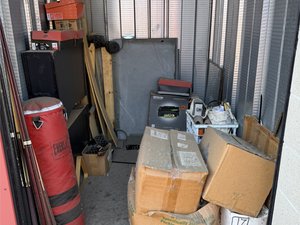 5 x 8 storage unit in Novi, MI