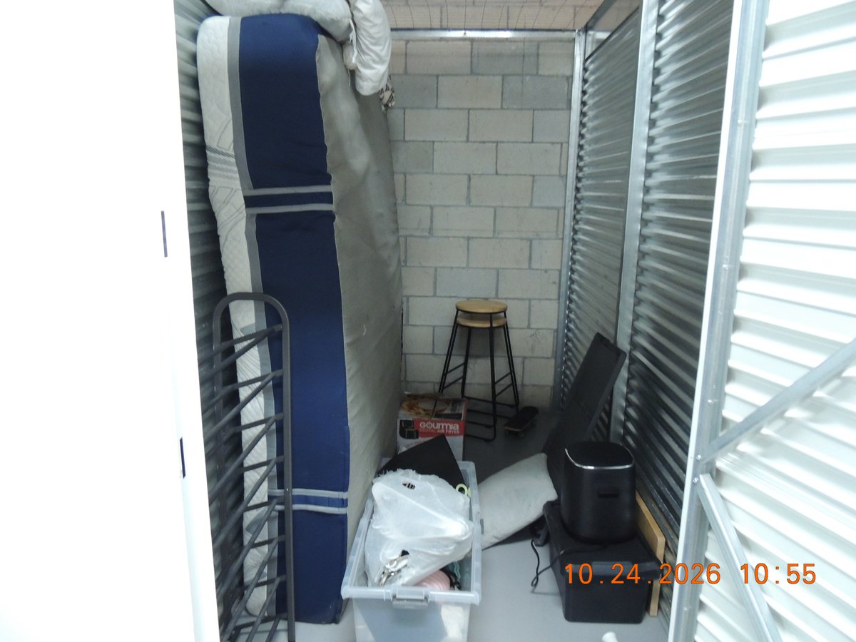 5 x 10 storage unit in Doral, FL