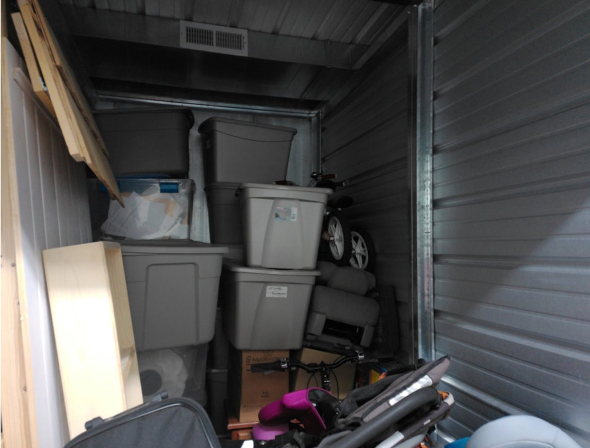 5 x 10 storage unit in Lakeville, MN
