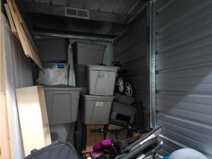 5 x 10 storage unit in Lakeville, MN