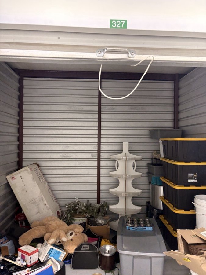 10 x 10 storage unit in Columbia, SC