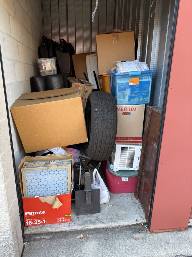 5 x 10 storage unit in Novi, MI