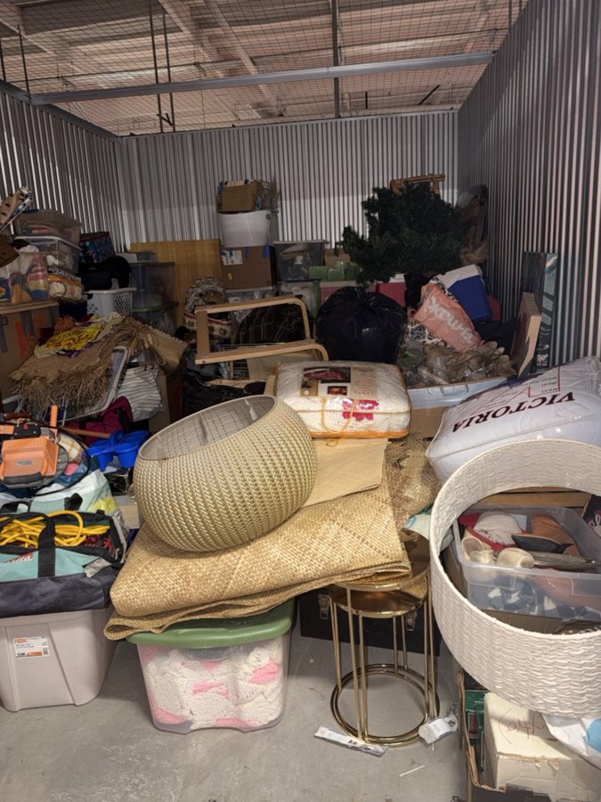 10 x 15 storage unit in San Jose, CA