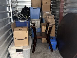 5 x 10 storage unit in Santa Clara, CA