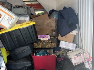 10 x 10 storage unit in Santa Clara, CA