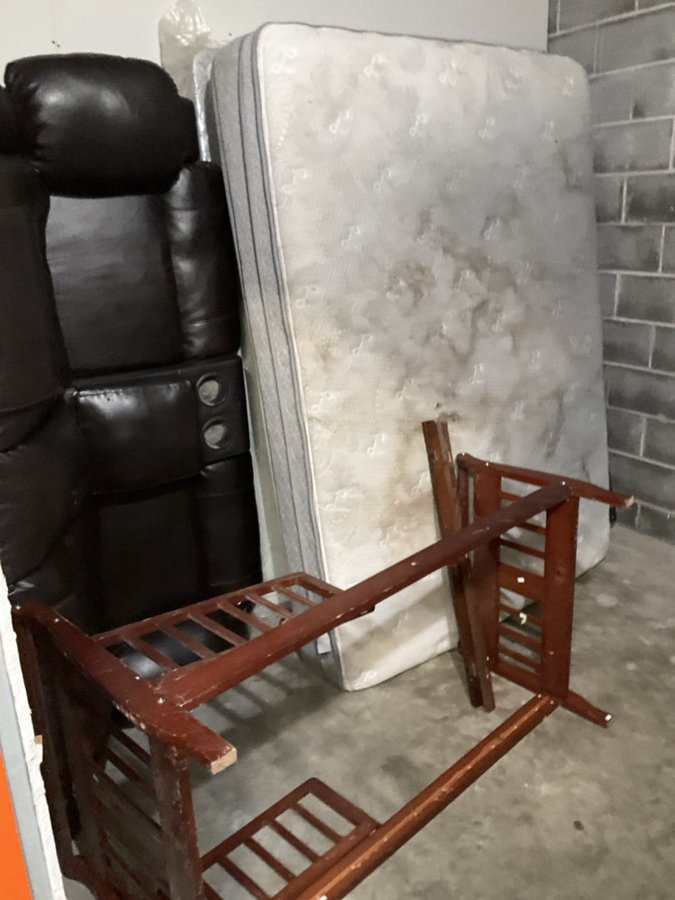 10 x 10 storage unit in Birmingham, AL
