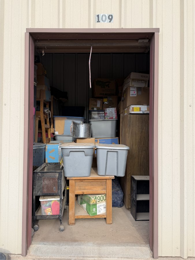 10 x 10 storage unit in Elfrida, AZ