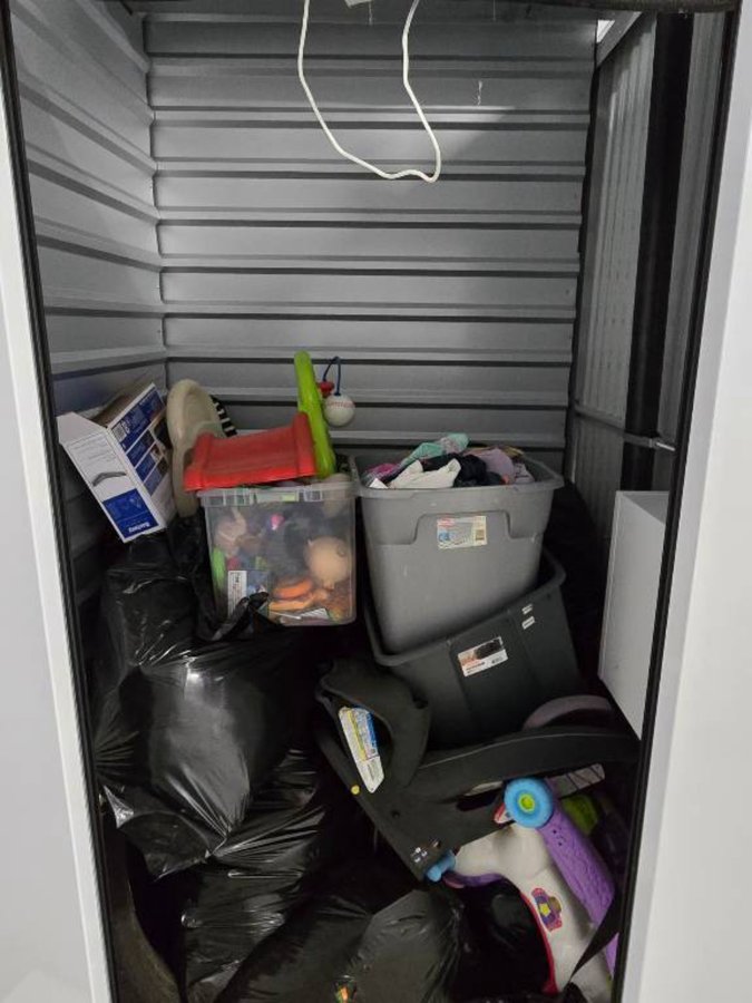 5 x 5 storage unit in Arlington, TX