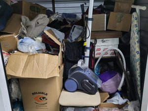 10 x 10 storage unit in Alpharetta, GA