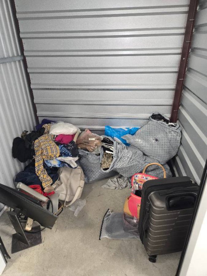 5 x 4 storage unit in Indianapolis, IN