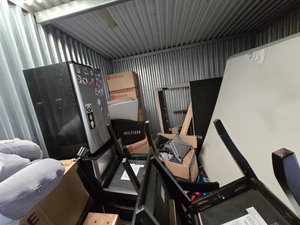 10 x 10 storage unit in Lancaster, CA