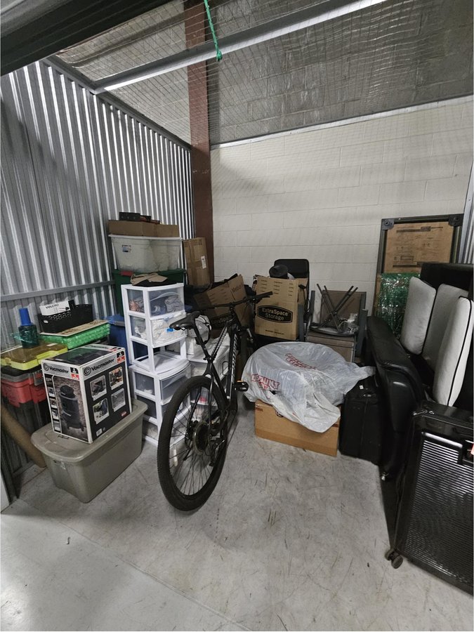 10 x 8 storage unit in Smyrna, GA
