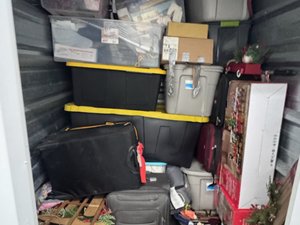 5 x 5 storage unit in Gardena, CA