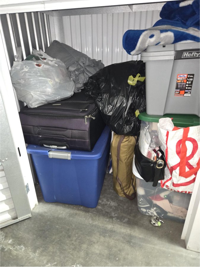 4 x 3 storage unit in Gardena, CA