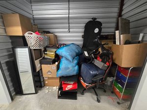 10 x 5 storage unit in Indianapolis, IN
