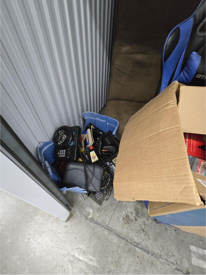 5 x 15 storage unit in Gardena, CA