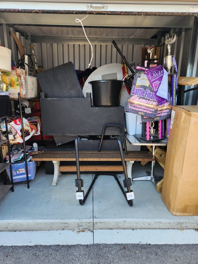 10 x 10 storage unit in Niles, OH