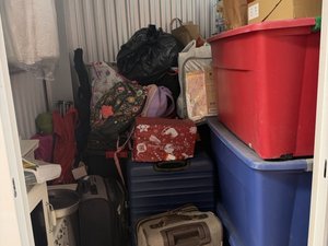 5 x 5 storage unit in Newark, CA