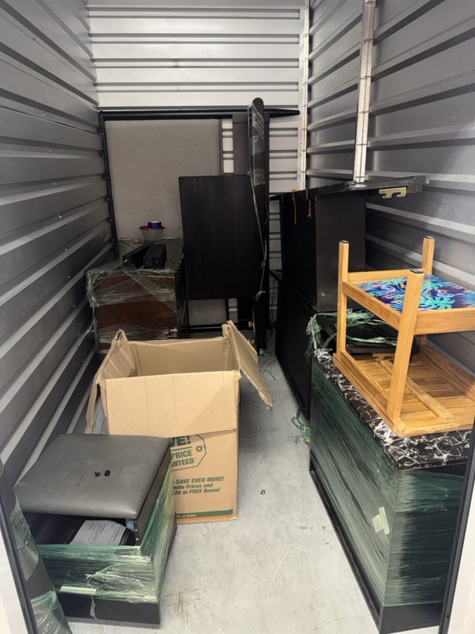 5 x 10 storage unit in Santa Clara, CA
