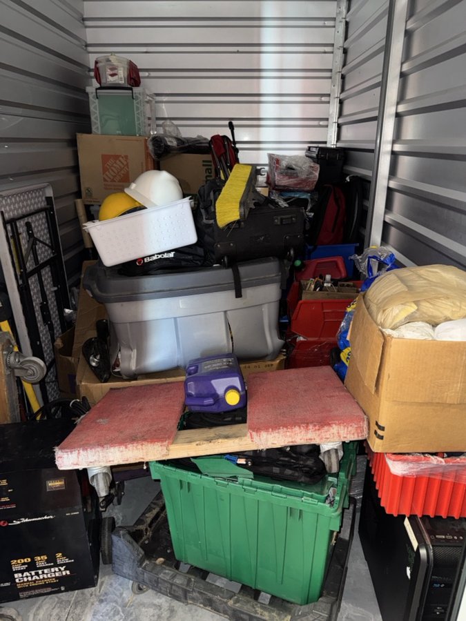 5 x 10 storage unit in Santa Clara, CA