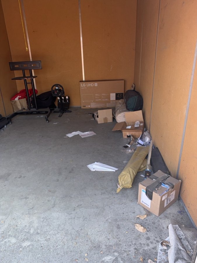 10 x 15 storage unit in Santa Clara, CA