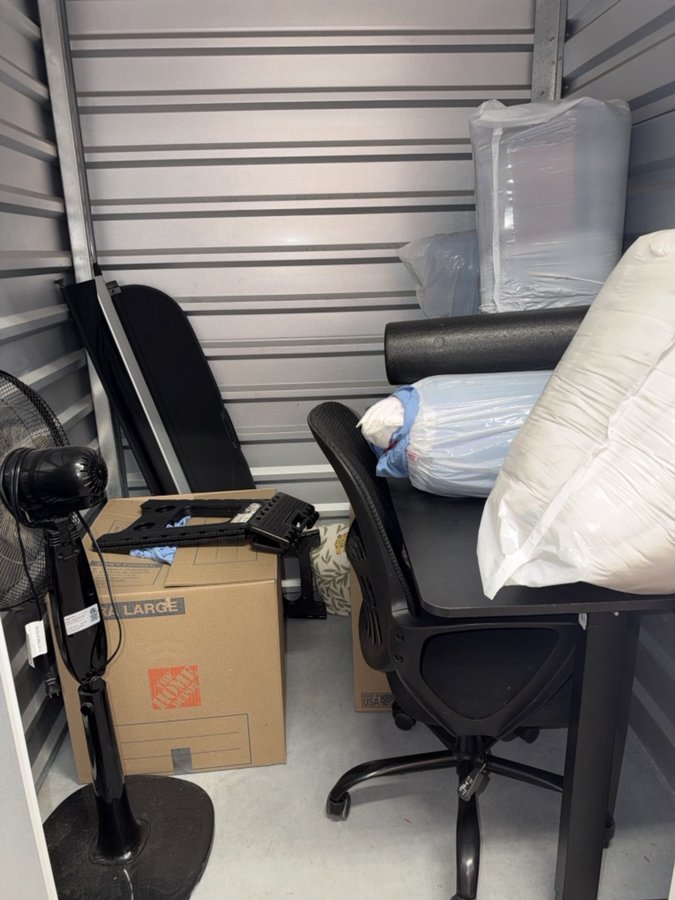 5 x 5 storage unit in Santa Clara, CA