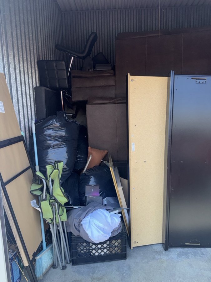10 x 10 storage unit in Milpitas, CA