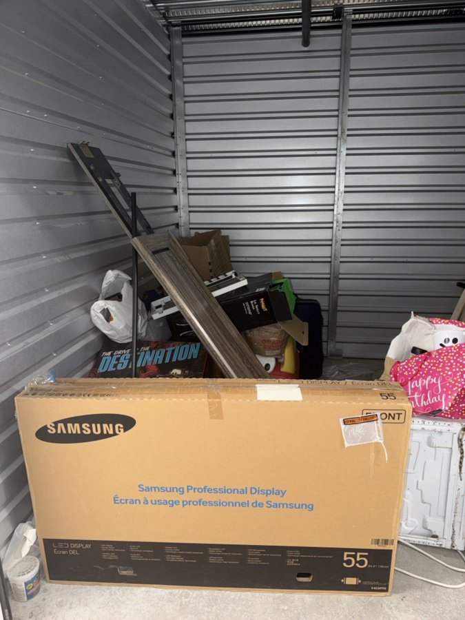 10 x 10 storage unit in San Jose, CA