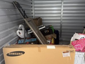 10 x 10 storage unit in San Jose, CA