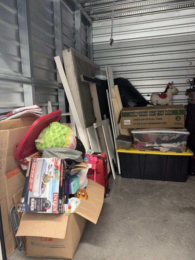 10 x 10 storage unit in San Jose, CA