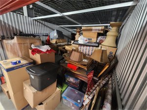10 x 25 storage unit in Woodstock, GA