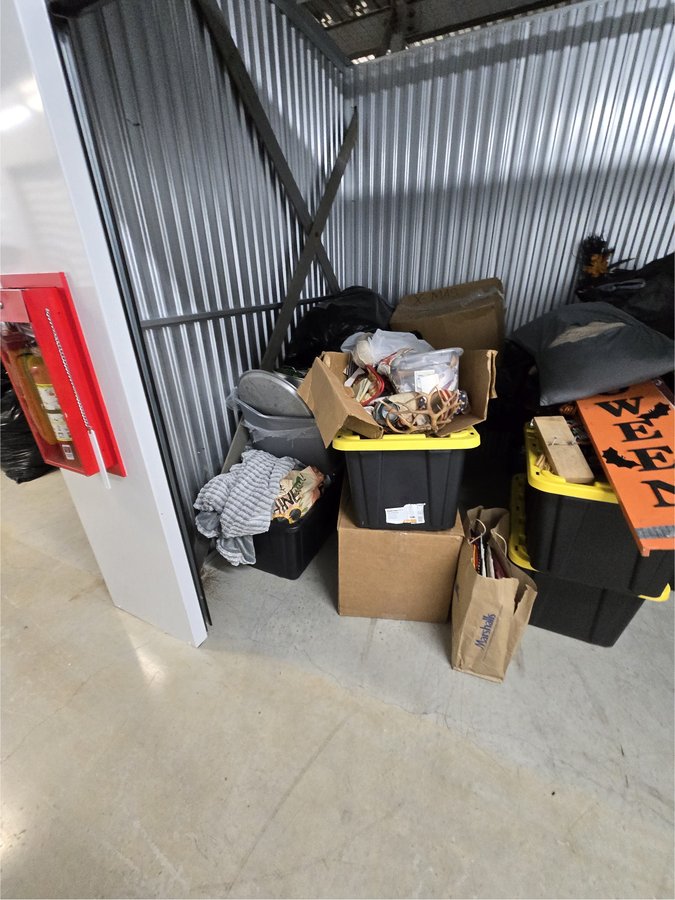 20 x 7 storage unit in Suwanee, GA