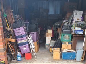 10 x 20 storage unit in Kent, WA